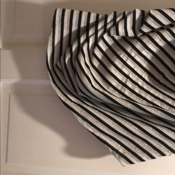 Red Haute Dressy top Size M - Picture 3 of 5